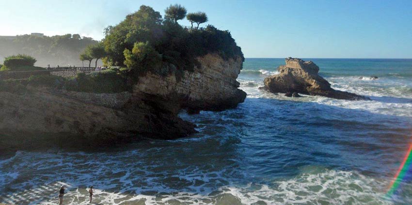 Along the coast in Bordeaux - Sherpa Cycling Holidays
