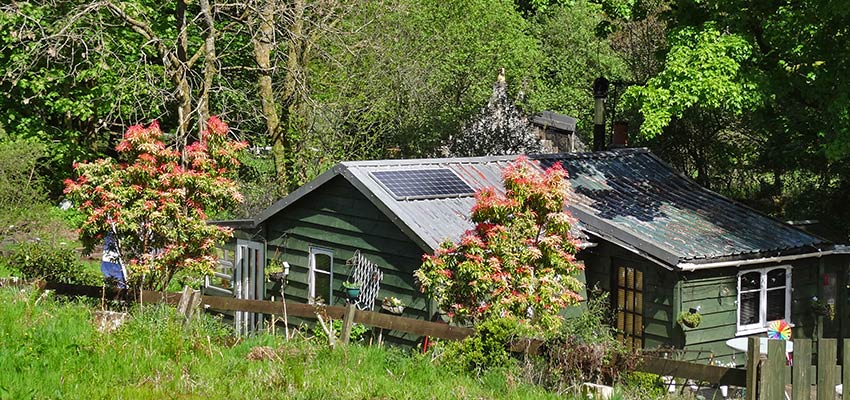 chalets on John Muir Way - Sherpa Expeditions walking holidays