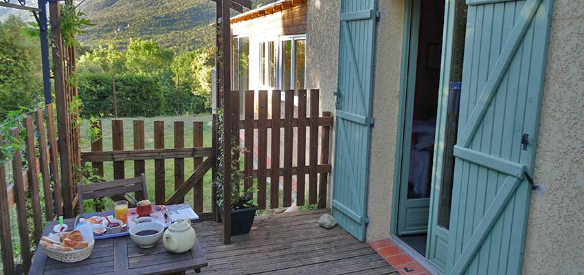 Breakfast on the Cathar Castles tour with Sherpa Expeditions