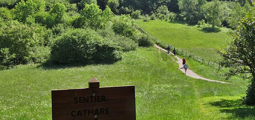 Waymarks on Cathar Castles tour in France - Sherpa Expeditions