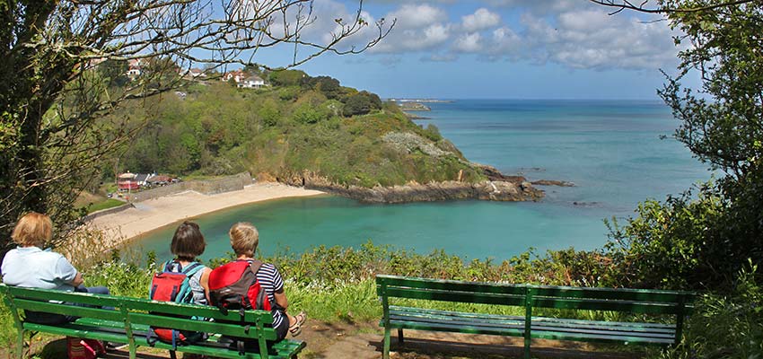 relax on Channel Island Way walk_Sherpa Expeditions